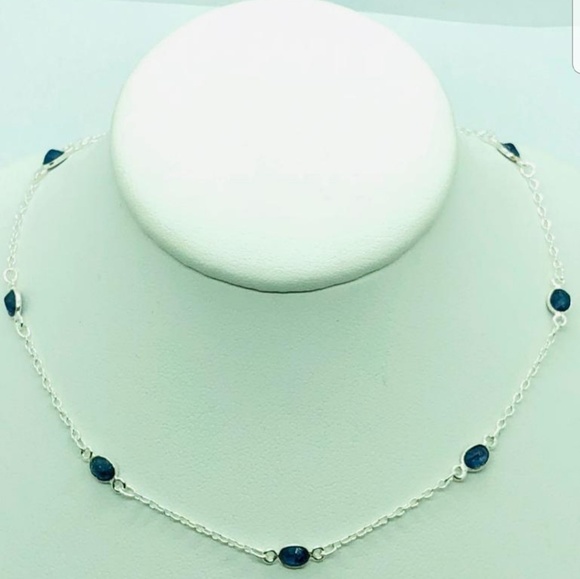 Saphire Necklace (10cts)